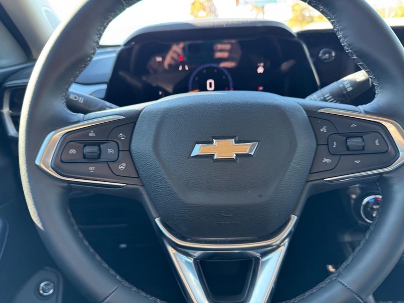 Chevrolet TrailBlazer Vehicle Full-screen Gallery Image 16