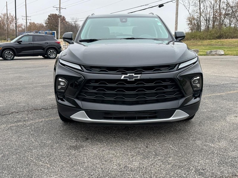 Chevrolet Blazer Vehicle Full-screen Gallery Image 08