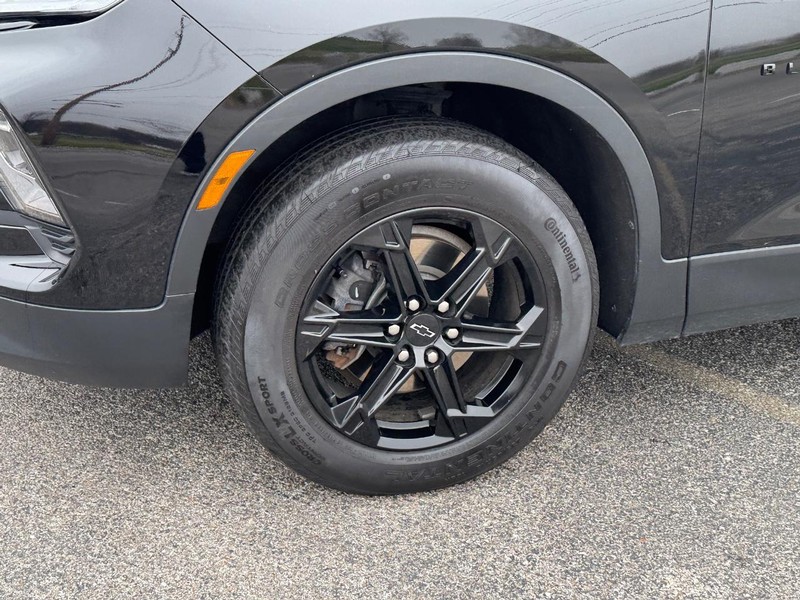 Chevrolet Blazer Vehicle Full-screen Gallery Image 09