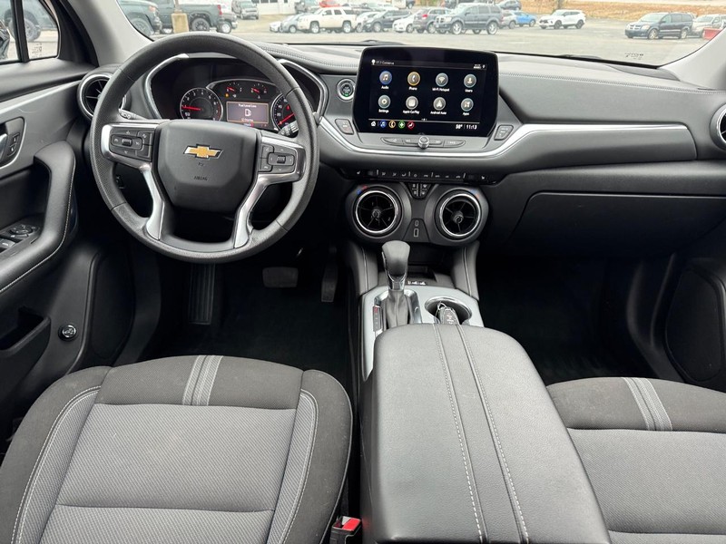 Chevrolet Blazer Vehicle Full-screen Gallery Image 11