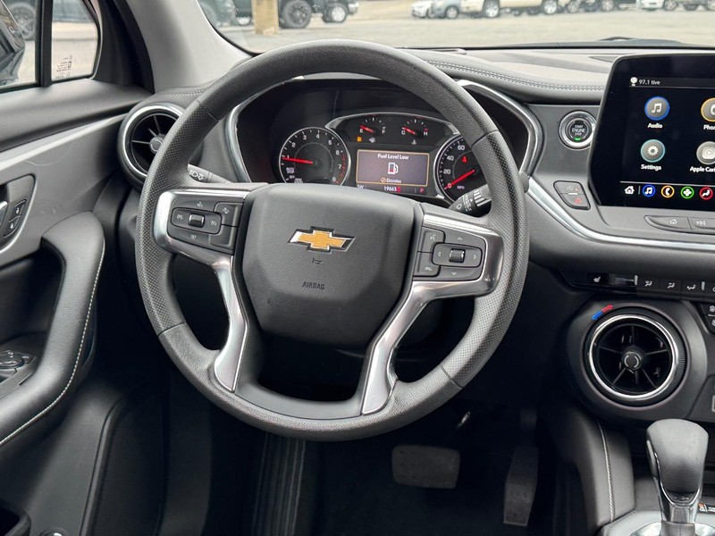 Chevrolet Blazer Vehicle Full-screen Gallery Image 12