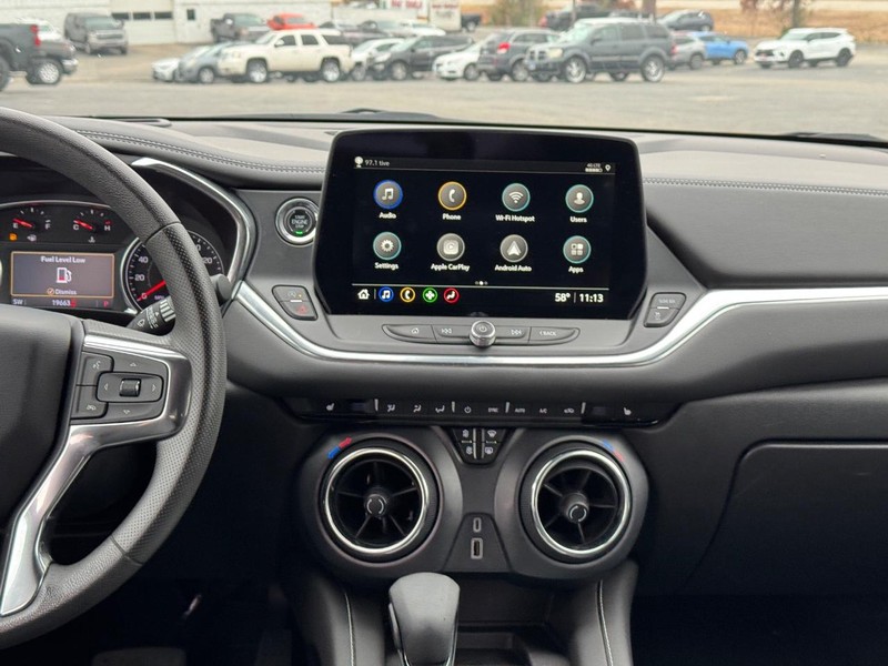 Chevrolet Blazer Vehicle Full-screen Gallery Image 13