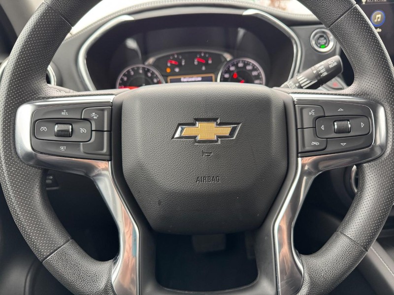 Chevrolet Blazer Vehicle Full-screen Gallery Image 17