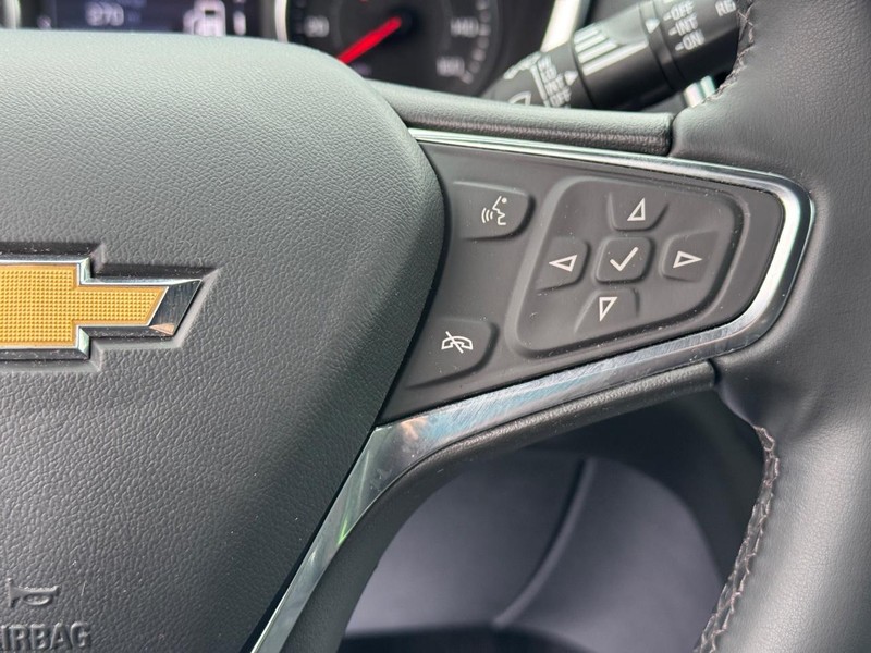 Chevrolet Equinox Vehicle Full-screen Gallery Image 19