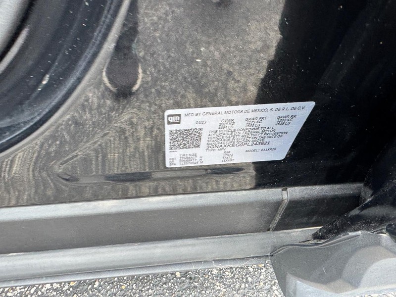 Chevrolet Equinox Vehicle Full-screen Gallery Image 23