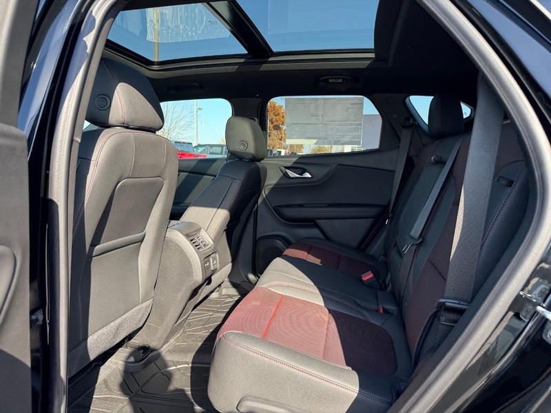 Chevrolet Blazer Vehicle Full-screen Gallery Image 5