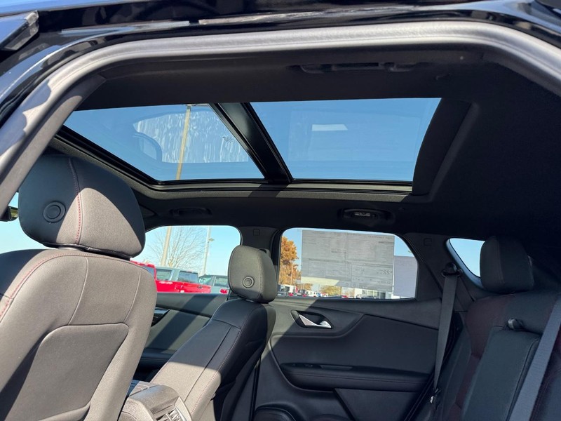 Chevrolet Blazer Vehicle Full-screen Gallery Image 6