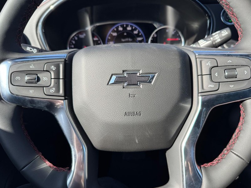 Chevrolet Blazer Vehicle Full-screen Gallery Image 14