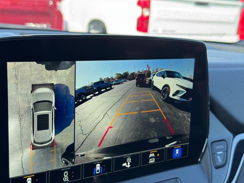 Chevrolet Blazer Vehicle Full-screen Gallery Image 18