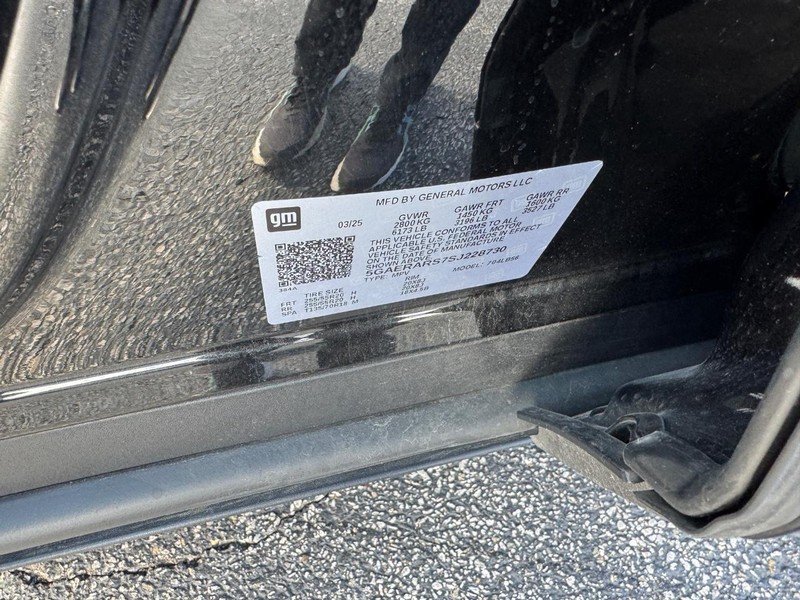 Buick Enclave Vehicle Full-screen Gallery Image 25