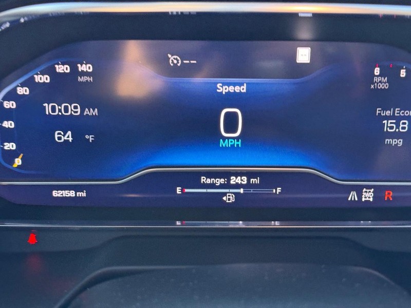 Chevrolet Tahoe Vehicle Full-screen Gallery Image 25