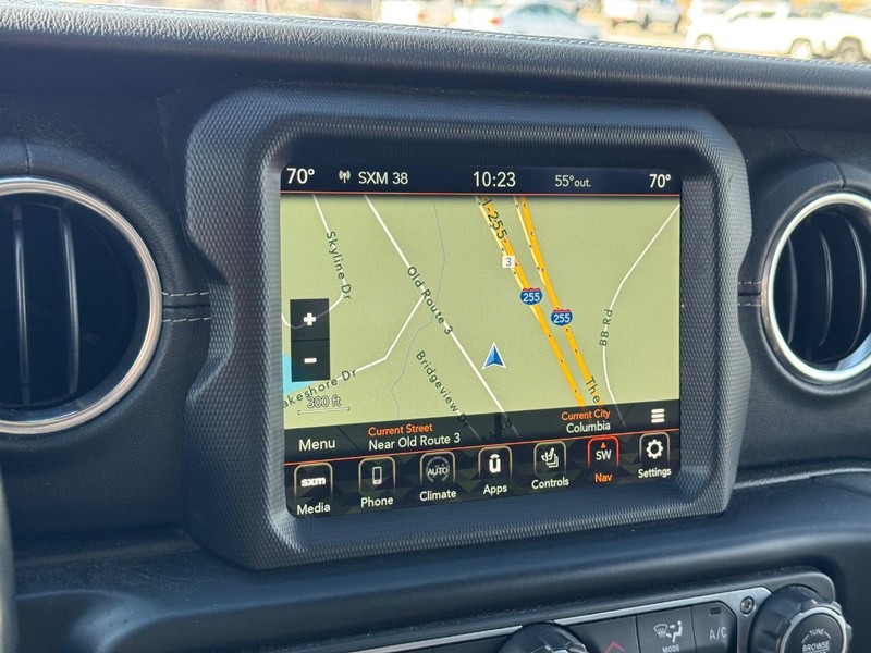 Jeep Wrangler Vehicle Full-screen Gallery Image 20