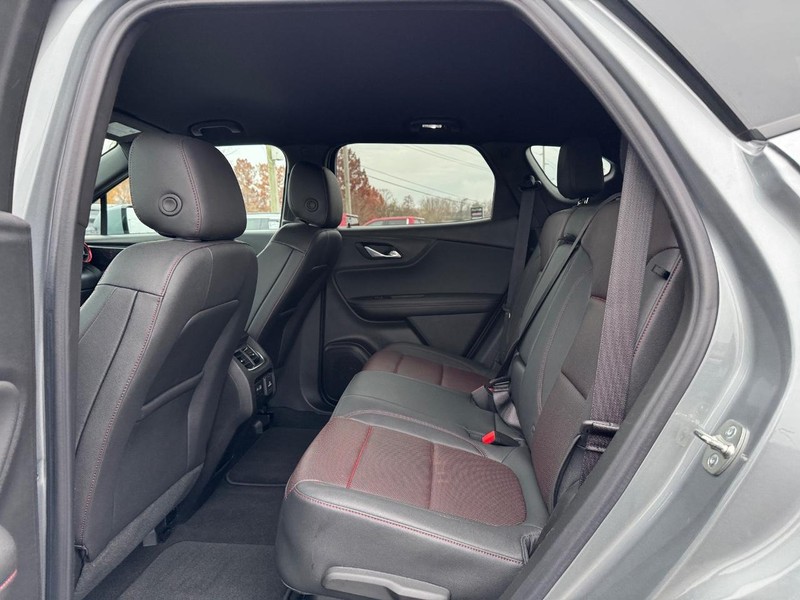 Chevrolet Blazer Vehicle Full-screen Gallery Image 10