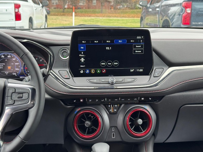 Chevrolet Blazer Vehicle Full-screen Gallery Image 13