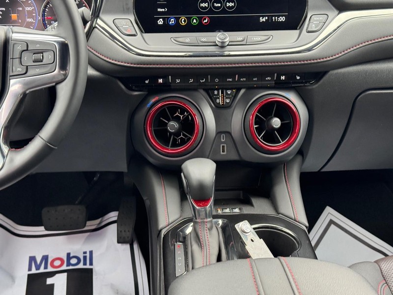 Chevrolet Blazer Vehicle Full-screen Gallery Image 14