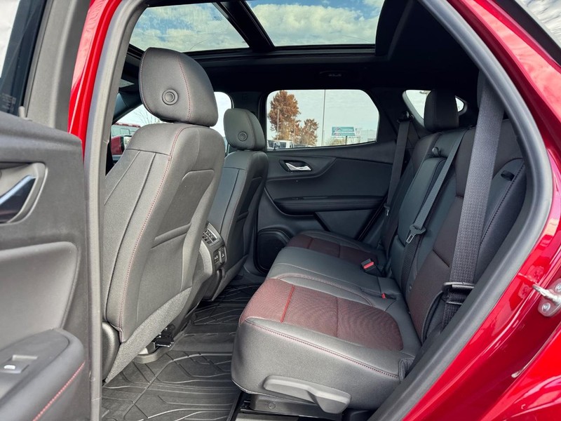 Chevrolet Blazer Vehicle Full-screen Gallery Image 5