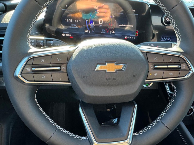 Chevrolet Traverse Vehicle Full-screen Gallery Image 15