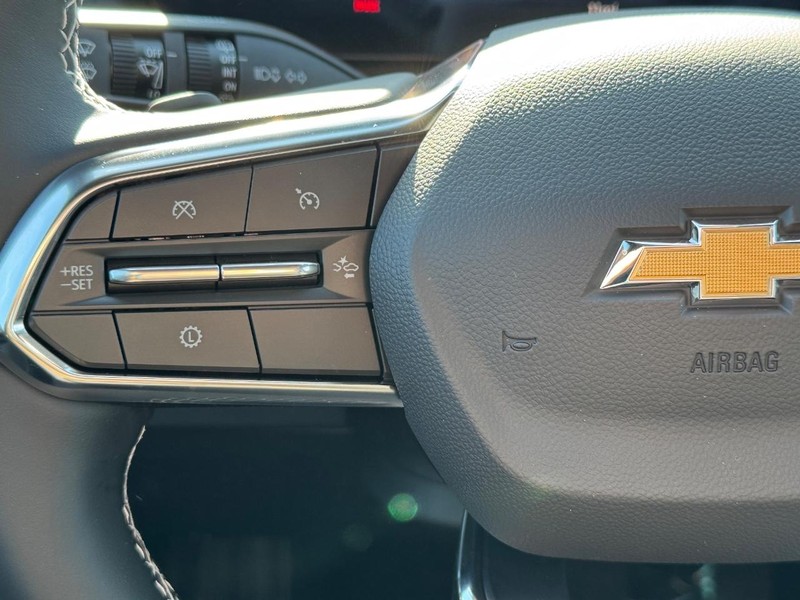 Chevrolet Traverse Vehicle Full-screen Gallery Image 16