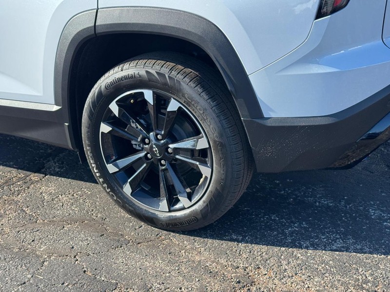 Chevrolet Equinox Vehicle Full-screen Gallery Image 4