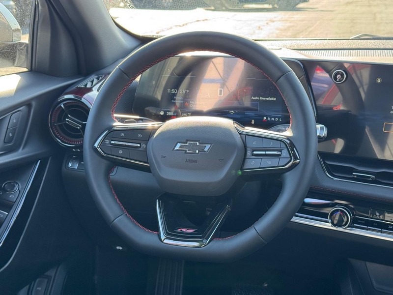 Chevrolet Equinox Vehicle Full-screen Gallery Image 8