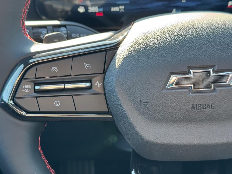 Chevrolet Equinox Vehicle Full-screen Gallery Image 15