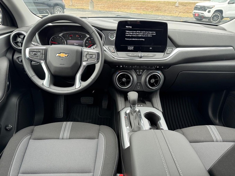 Chevrolet Blazer Vehicle Full-screen Gallery Image 6