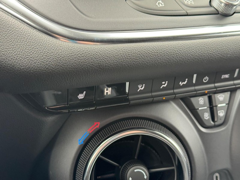 Chevrolet Blazer Vehicle Full-screen Gallery Image 15