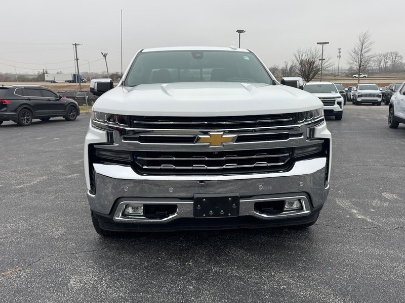 Chevrolet Silverado 1500 Vehicle Full-screen Gallery Image 7