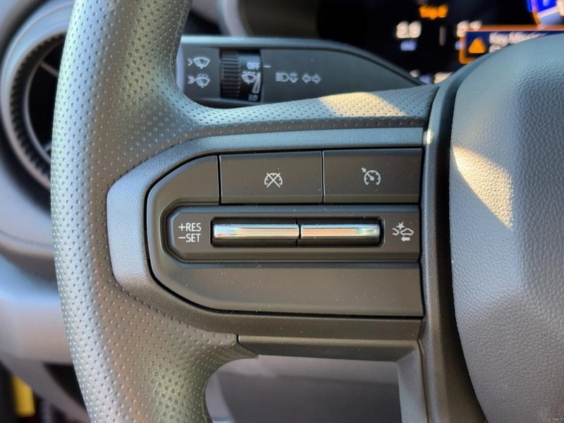 Chevrolet Colorado Vehicle Full-screen Gallery Image 13