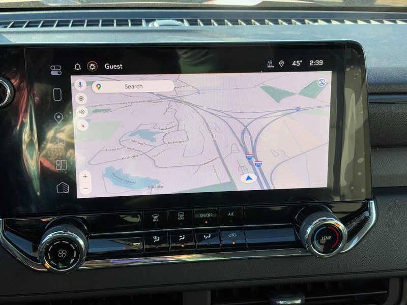 Chevrolet Colorado Vehicle Full-screen Gallery Image 19