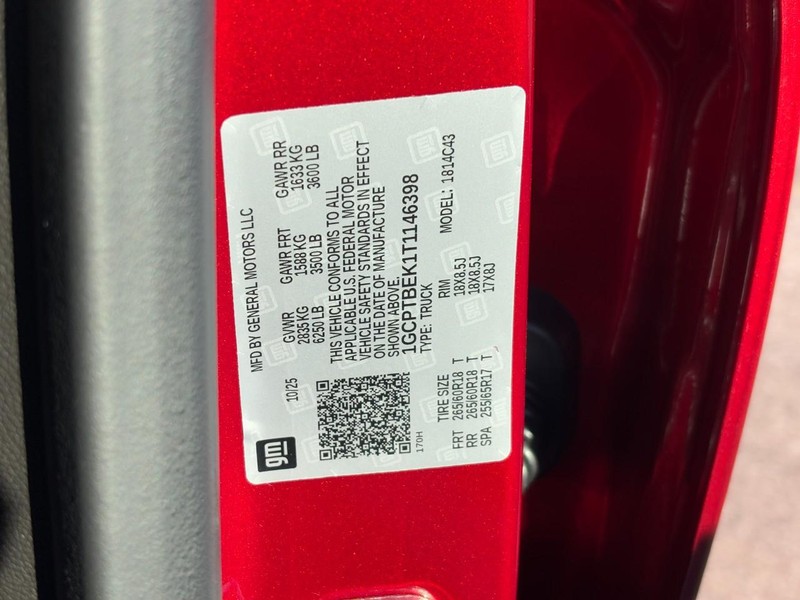 Chevrolet Colorado Vehicle Full-screen Gallery Image 21