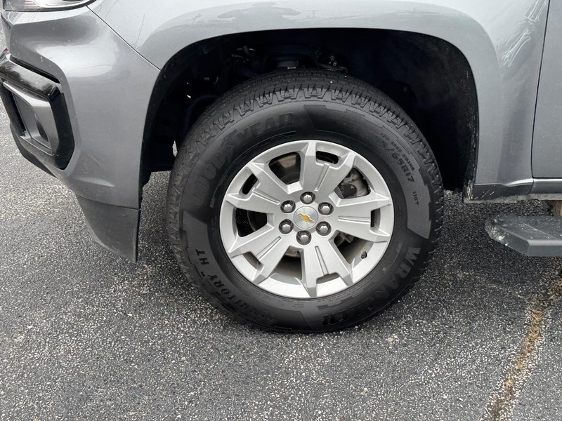 Chevrolet Colorado Vehicle Full-screen Gallery Image 09