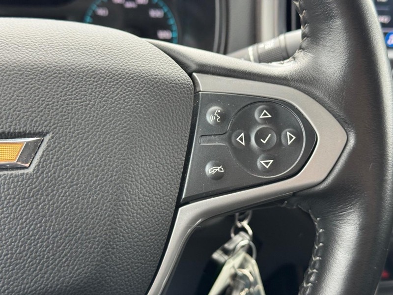 Chevrolet Colorado Vehicle Full-screen Gallery Image 19