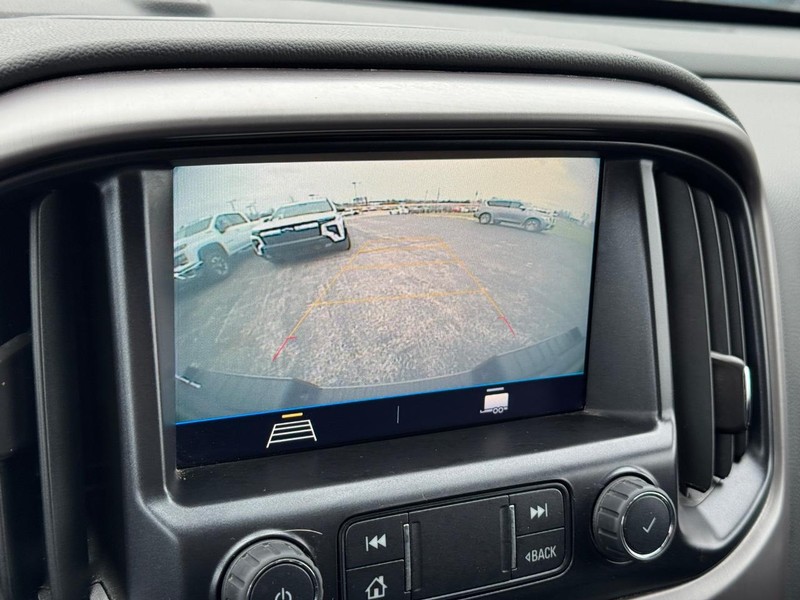 Chevrolet Colorado Vehicle Full-screen Gallery Image 20