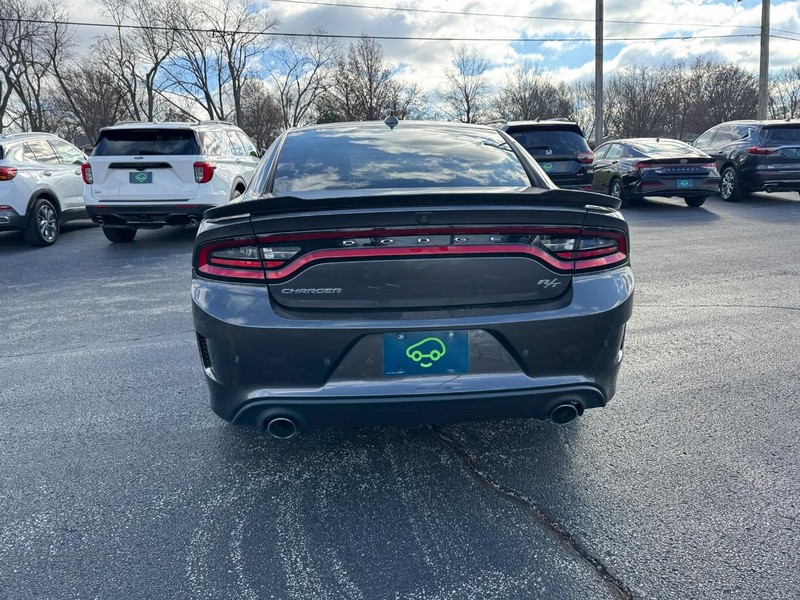 Dodge Charger Vehicle Full-screen Gallery Image 4