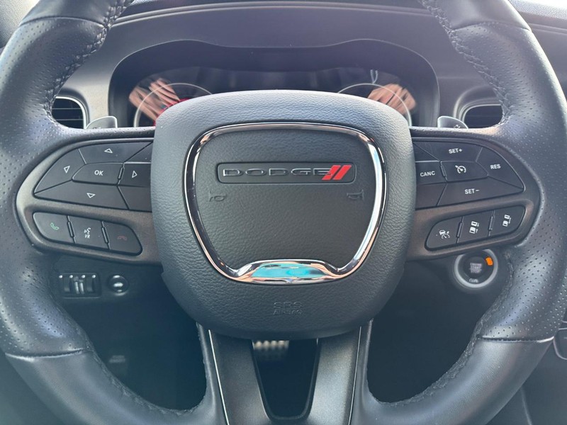 Dodge Charger Vehicle Full-screen Gallery Image 17