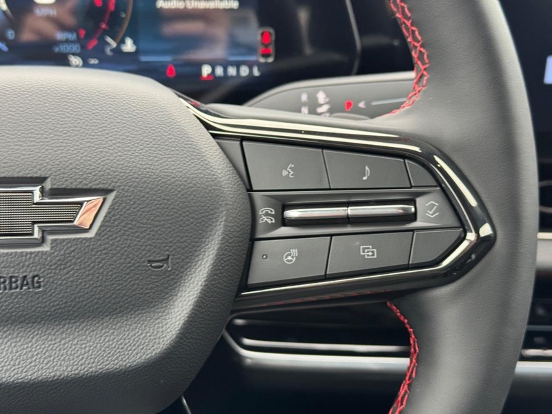 Chevrolet Equinox Vehicle Full-screen Gallery Image 12