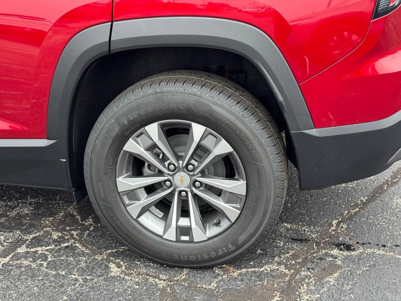 Chevrolet Equinox Vehicle Full-screen Gallery Image 4