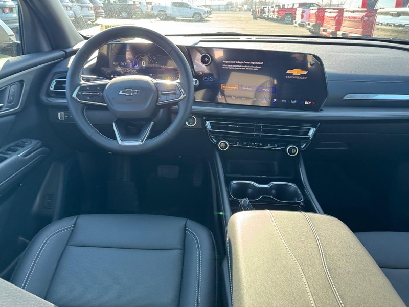 Chevrolet Traverse Vehicle Full-screen Gallery Image 8