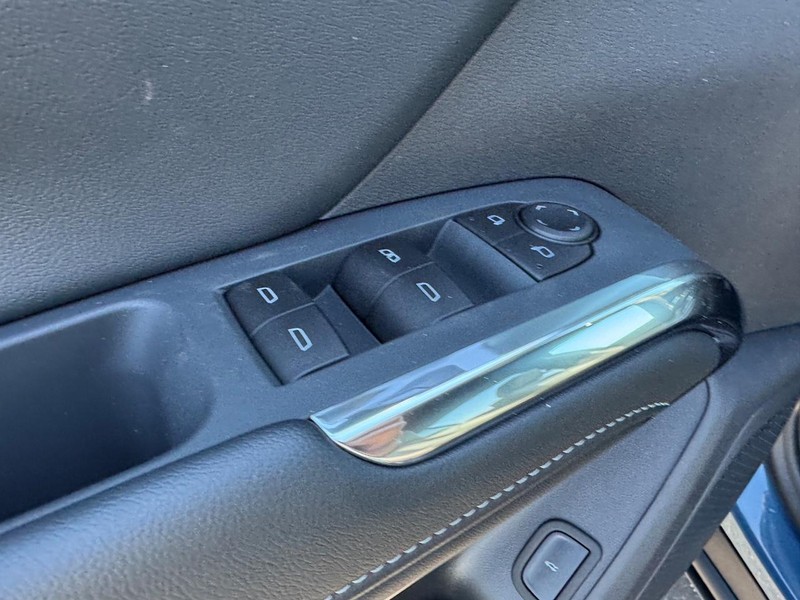 Chevrolet Traverse Vehicle Full-screen Gallery Image 13