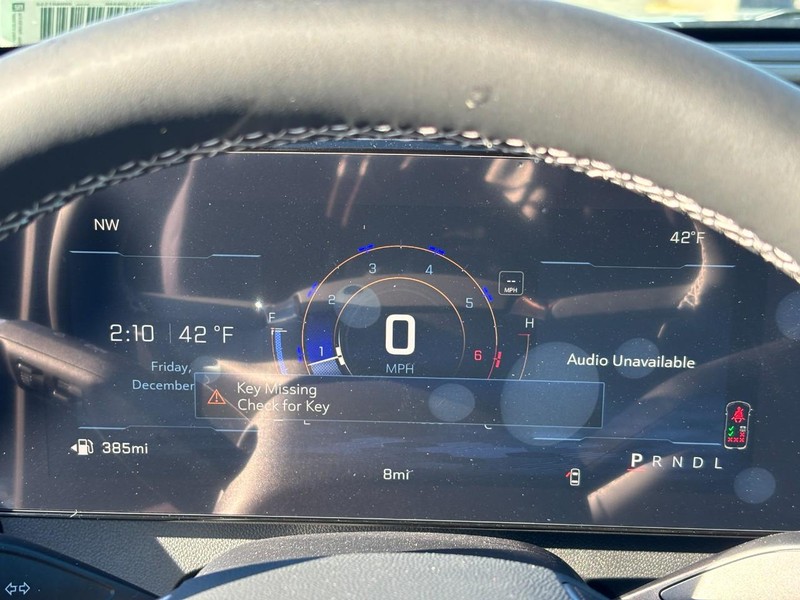 Chevrolet Traverse Vehicle Full-screen Gallery Image 16