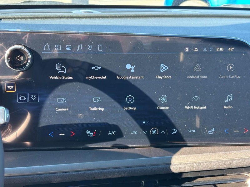 Chevrolet Traverse Vehicle Full-screen Gallery Image 17