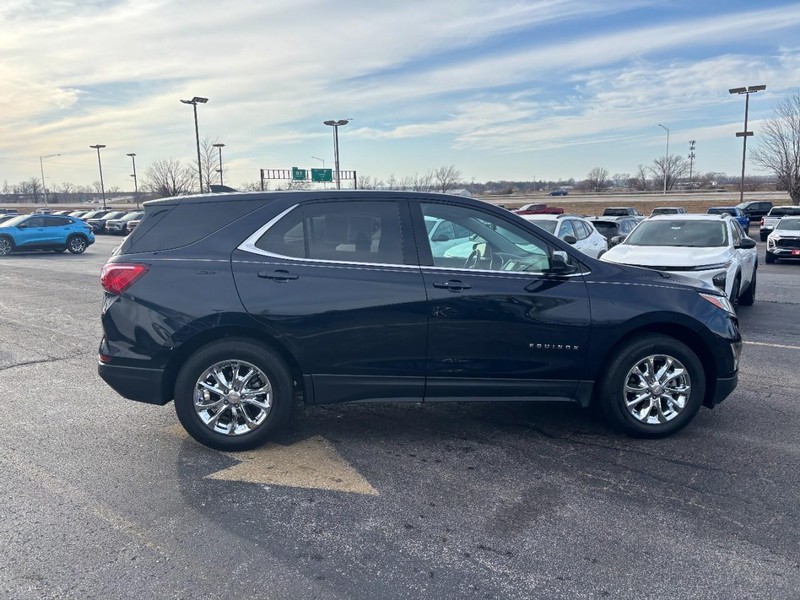 Chevrolet Equinox Vehicle Full-screen Gallery Image 06