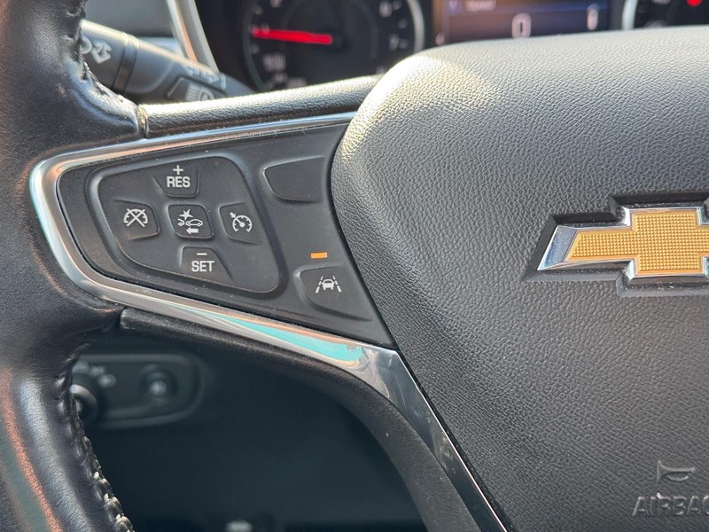 Chevrolet Equinox Vehicle Full-screen Gallery Image 18