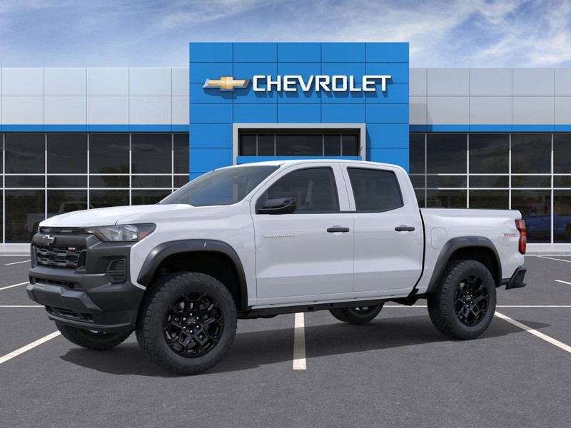 Chevrolet Colorado Vehicle Full-screen Gallery Image 2