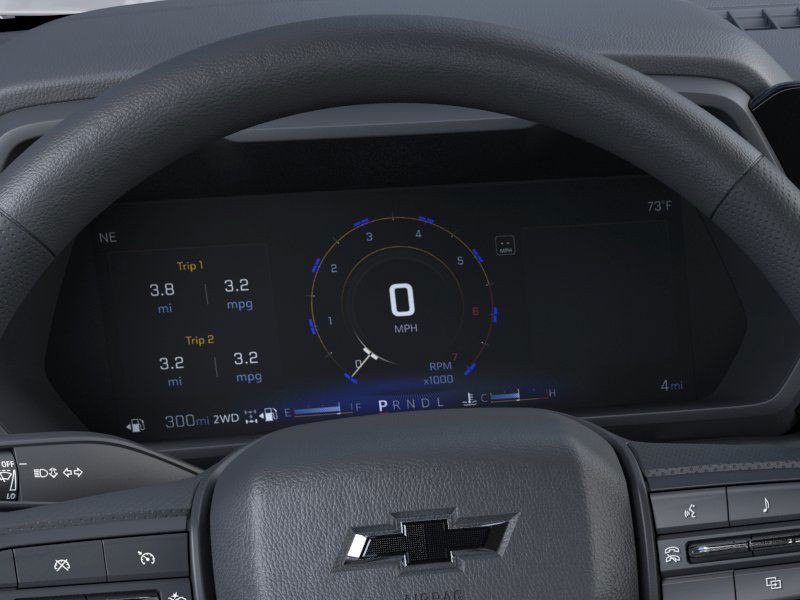 Chevrolet Colorado Vehicle Full-screen Gallery Image 18