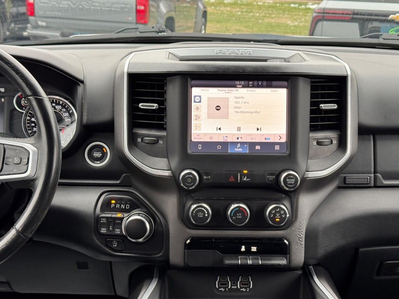 Ram 1500 Vehicle Full-screen Gallery Image 13