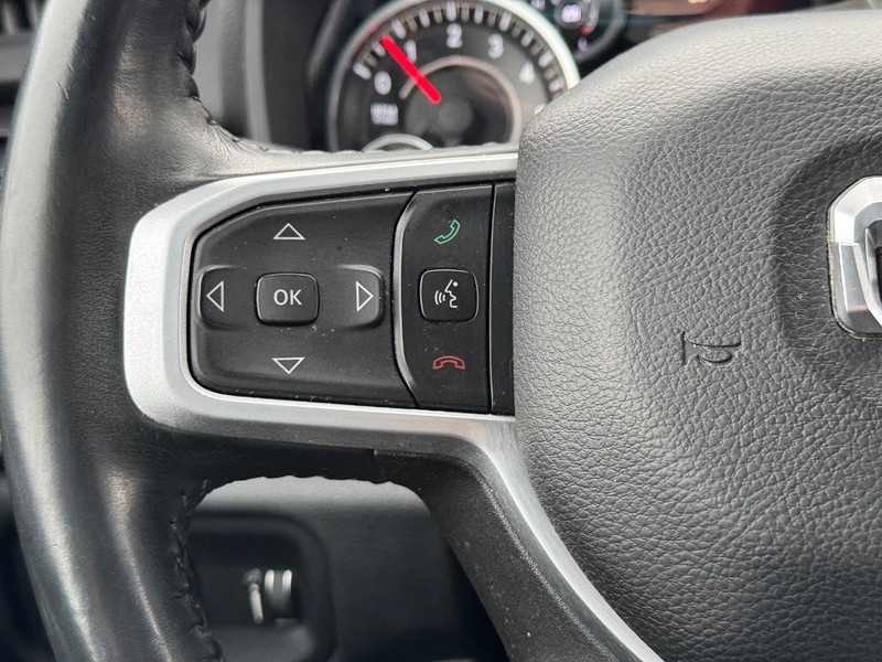 Ram 1500 Vehicle Full-screen Gallery Image 18