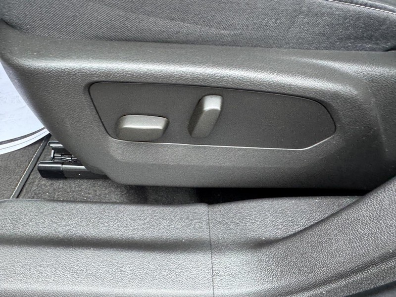 Buick Envision Vehicle Full-screen Gallery Image 15