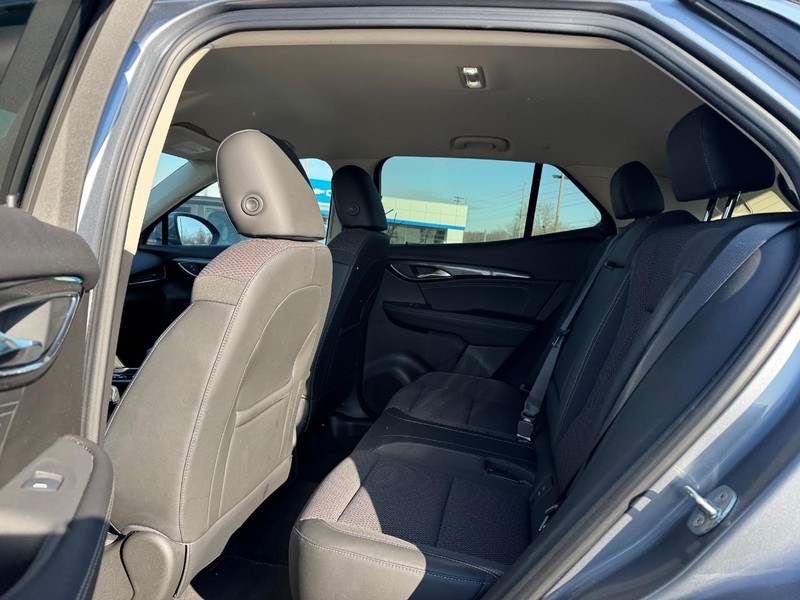 Buick Envision Vehicle Full-screen Gallery Image 10